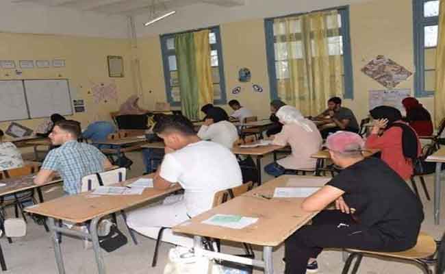 الداخلية تأمر بتسريع وتيرة إنجاز بطاقات التعريف الوطنية البيوميترية لتلاميذ “الباك” و”البيام “