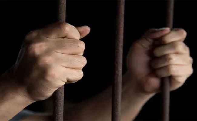 حبس مخمور أهان طبيبة أثناء تأدية مهامها بڨالمة