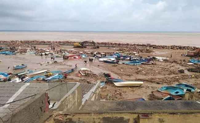 توقيع الوزير الأول مرسوما تنفيذيا يحدد قيمة المنحة الشهرية للصيادين المتضررين من التقلبات الجوية في تيبازة 