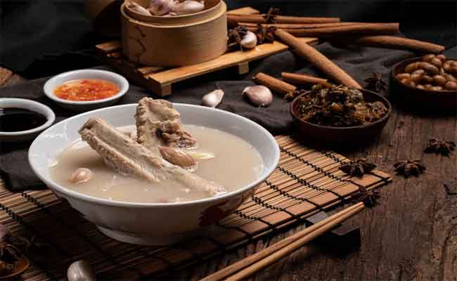 فوائد مرق العظام “خارقة”…للمفاصل والمناعة والهضم خصوصاً