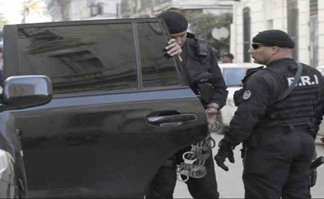 تفكيك شبكة إجرامية احتالت على مواطنين بالجلفة