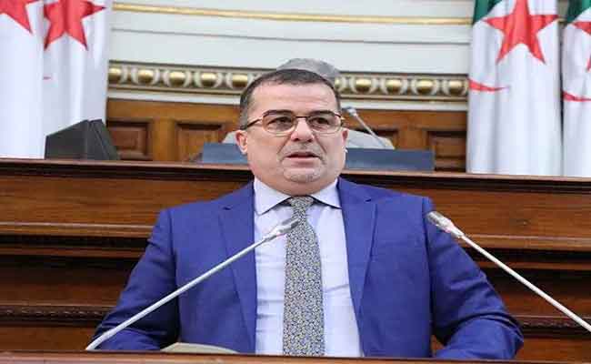 وزير العمل يؤكد أن تمديد عطلة عيدي الفطر والأضحى يساهم في تعزيز التماسك الاجتماعي