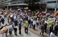 كولومبيا تظاهرات ضد الرئيس غوستافو بترو وخططه الإصلاحية