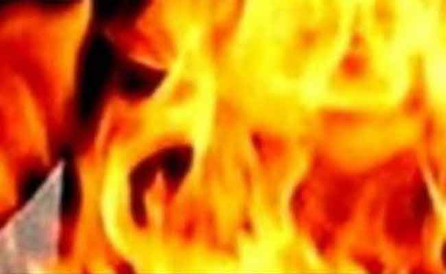 إضرام شاب من ذوي الإحتياجات الخاصة النار في جسده احتجاجا على إقصائه من السكن بباتنة