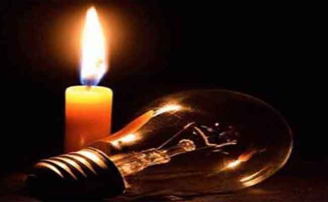 احتجاج سكان البليدة على الانقطاع المستمر للتيار الكهربائي