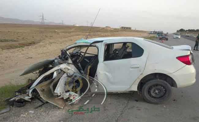 مصرع شابين وإصابة 6 آخرين في اصطدام ثلاث سيارات بخنشلة