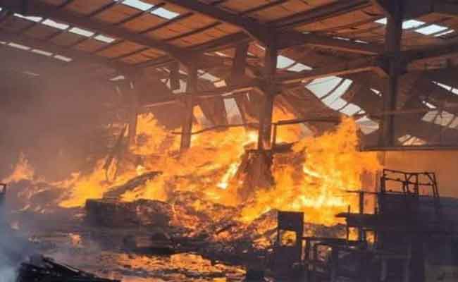 نشوب حريق بمصنع في الصومعة بالبليدة