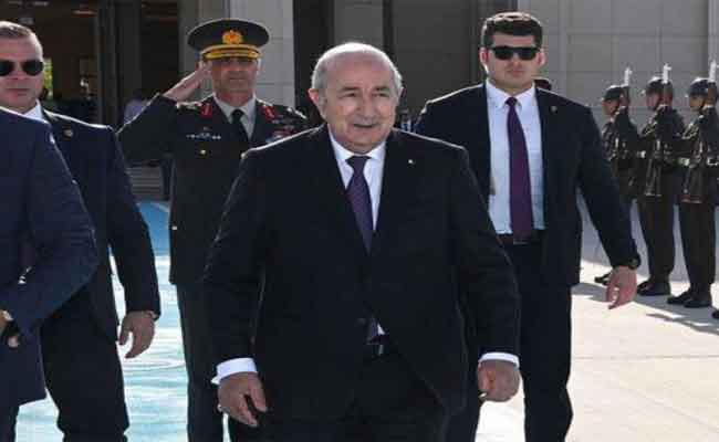 تبون يعود إلى أرض الوطن بعد زيارات قادته لقطر والصين وتركيا