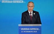 روسيا تتقرب من إفريقيا بوعود 