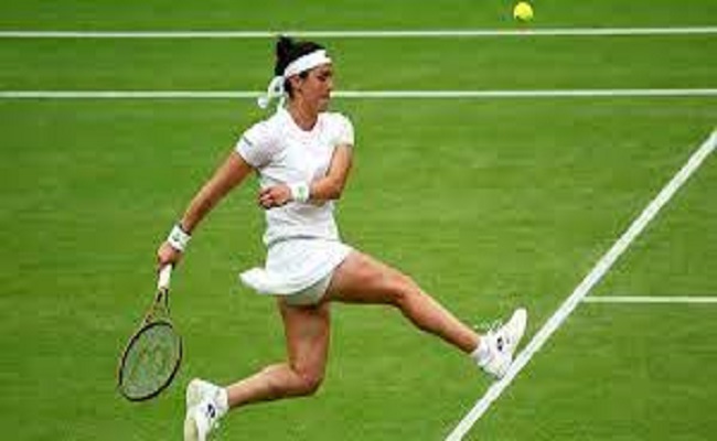 أُنس جابر تهزم سبالينكا وتتأهل لنهائي ويمبلدون…