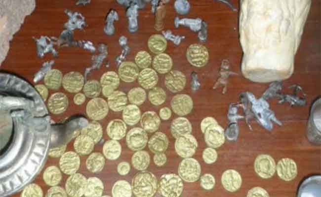 ضبط أزيد من 2000 قطعة نقدية أثرية بتبسة…