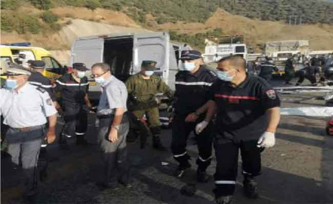 حادث مرور مميت يتسبب في توقيف 30 مهاجر إفريقي بالمدية