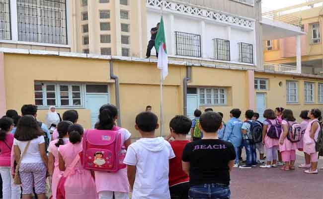 وزير الداخلية يسدي تعليمات للولاة تخص المدارس الابتدائية 