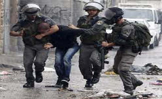 إسرائيل تعتقل فلسطينيَّين بتهمة تنفيذ هجوم 