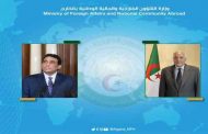 عطاف يؤكد هاتفيا لرئيس المجلس الرئاسي الليبي استعداد الجزائر التام لمدّ الأشقاء في ليبيا بكافة أشكال الدّعم