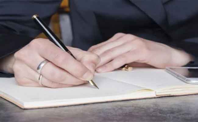 إدانة أفراد عائلة اعتدوا على محضر قضائي بالعاصمة