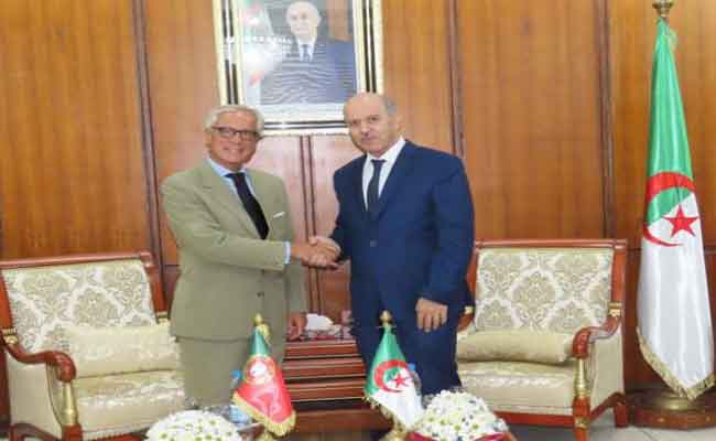 سايحي يستقبل السفير البرتغالي بالجزائر