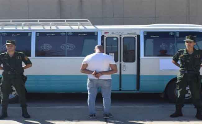 الدرك يوقف سائق حافلة قام بتعريض حياة الركاب للخطر بتيبازة