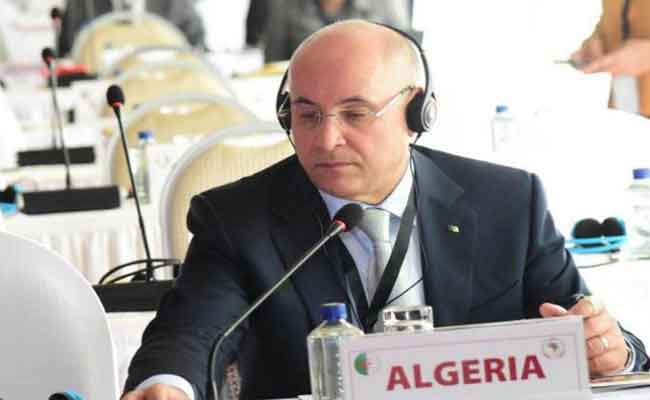 زيتوني في زيارة عمل لأوغندا