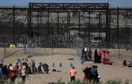 أزمة إنسانية على الحدود المكسيكية الأمريكية بسبب تدفق المهاجرين