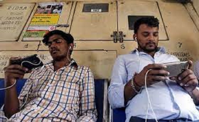 الهند تستخدم قطع الإنترنت كأداة للسيطرة السياسية
