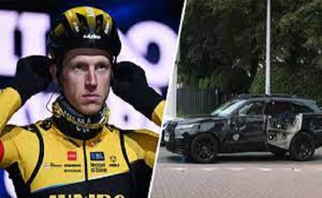 نقل متسابق الدراجات البلجيكي فان هويدونك للمستشفى بعد تعرضه لحادث سيارة...