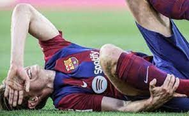 تشخيص إصابة دي يونغ بعد خروجه في مباراة برشلونة وسيلتا فيغو...