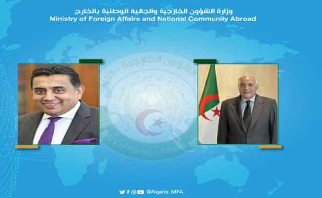 عطاف يتباحث هاتفيا مع نظيره البريطاني