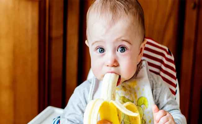 أضرار الإفراط في تناول الموز على صحة الطفل…