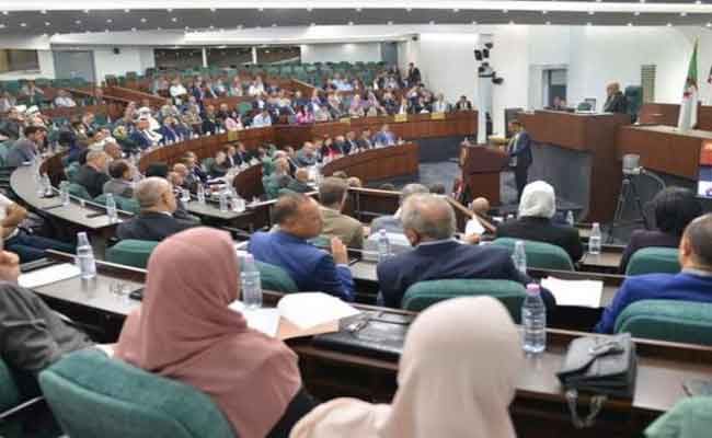 بن عبد الرحمان:”القدرة الشرائية واستقرارها كان من أولويات الرئيس والحكومة خلال السنوات الماضية”