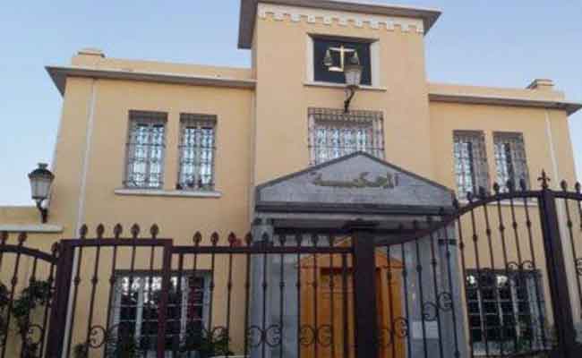 حبس التلميذ المعتدي بخنجر على أستاذة بسطيف