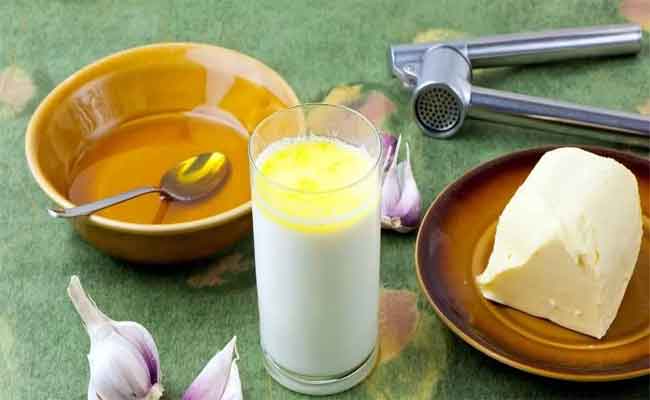 كيف يتشكل البلغم عند الرضع وهل يمكن علاجه بالأعشاب؟