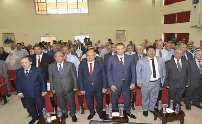 إشراف بلعابد على مراسيم الاحتفال باليوم العالمي للمعلمين