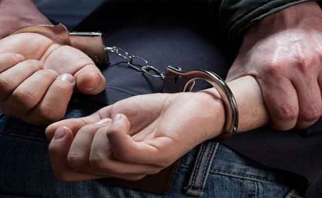 الإطاحة بعصابة تحترف السرقة بالاعتداء بقالمة