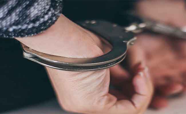 الإطاحة بأربعينية سلبت 43 ضحية ما يقارب 22 مليار سنتيم وكمية معتبرة من الذهب