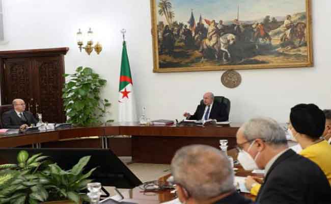 المجلس الوزاري يدرس ويناقش مشروع قانون المالية لسنة 2024