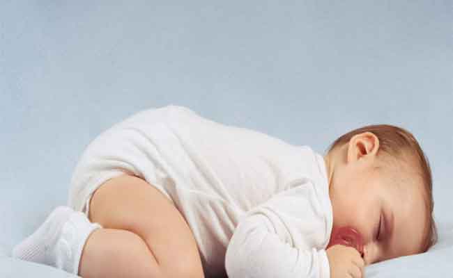 9 فوائد لتخصيص وقت لنوم الطفل على بطنه وخطوات يجب اتباعها…