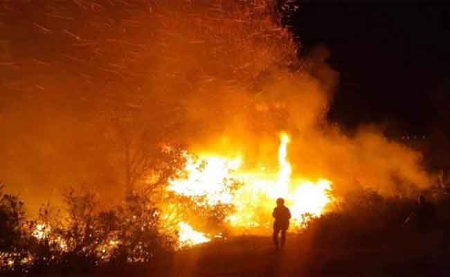 نشوب 24 حريقا في 10 ولايات 