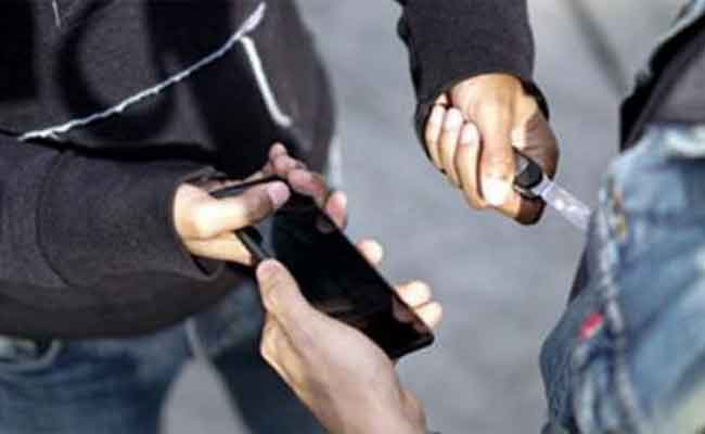 تفكيك شبكة إجرامية تحترف السرقة بالخطف باستعمال دراجة نارية ببجاية