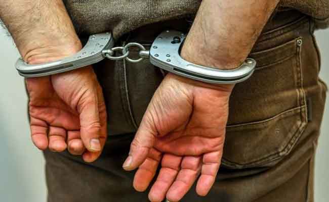 توقيف ثلاثة أشخاص يحترفون السرقة بمستغانم