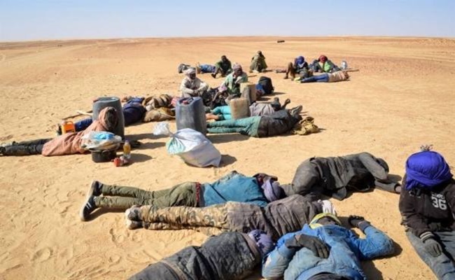الجيش الجزائري الذي سيحرر فلسطين ! ! ! يغتصب ويسرق المهاجرين العرب والافارقة