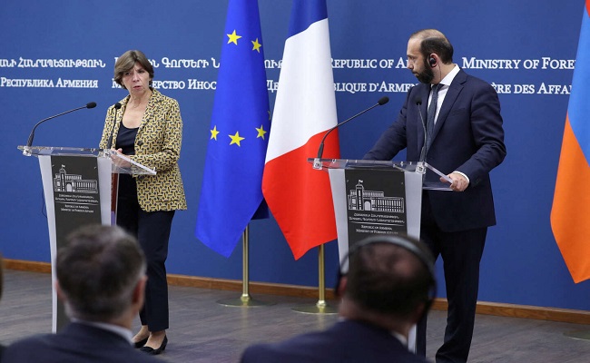 فرنسا توافق على تسليم معدات عسكرية لأرمينيا