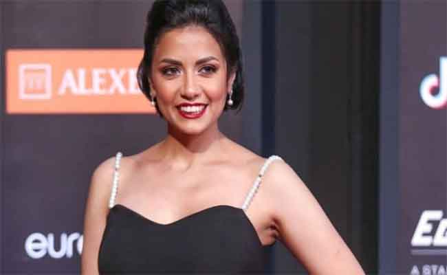 بعد حادث سير مروع…سهر الصايغ تطمأن جمهورها عن وضعها الصحي