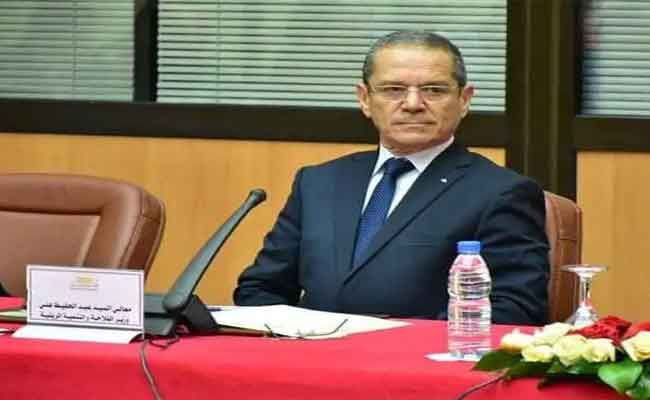 هني يعقد اجتماعا عاجلا على خلفية الإرتفاع الرهيب لأسعار الدجاج…