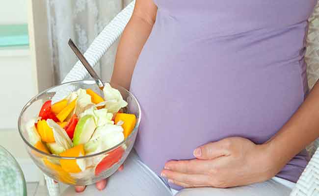 كيف تتعاملين مع تقلبات الشهية أثناء الحمل؟