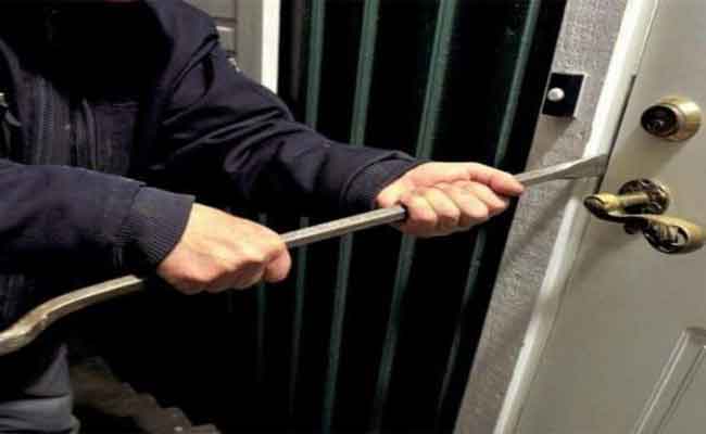 الإطاحة بعصابة إجرامية تحترف سرقة المنازل بمستغانم 