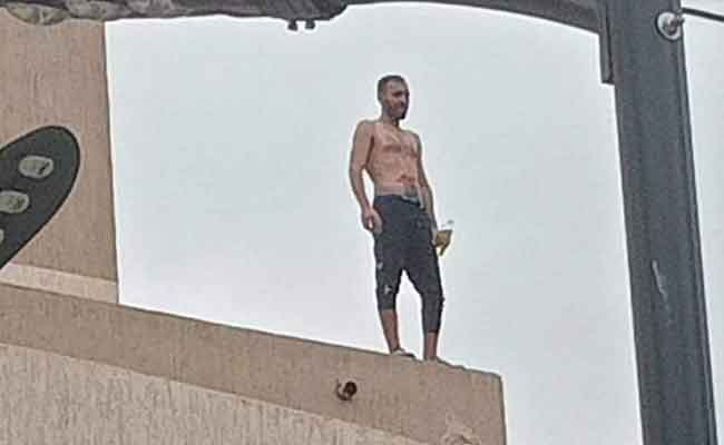 الحق في السكن يدفع شبابا لمحاولات الانتحار بالبليدة