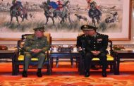 شنقريحة يعقد جلسة عمل موسعة مع مسؤولي شركات عسكرية صينية