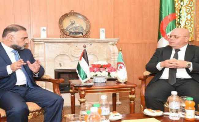 استقبال ربيقة للسفير الفلسطيني