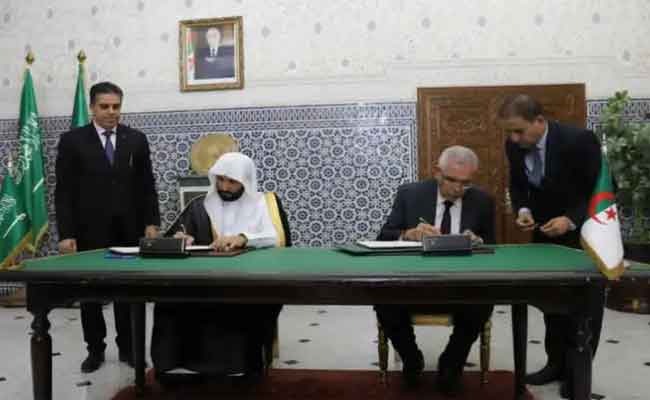 توقيع طبي ونظيره السعودي على البرنامج التنفيذي للتعاون بين وزارتي العدل للبلدين